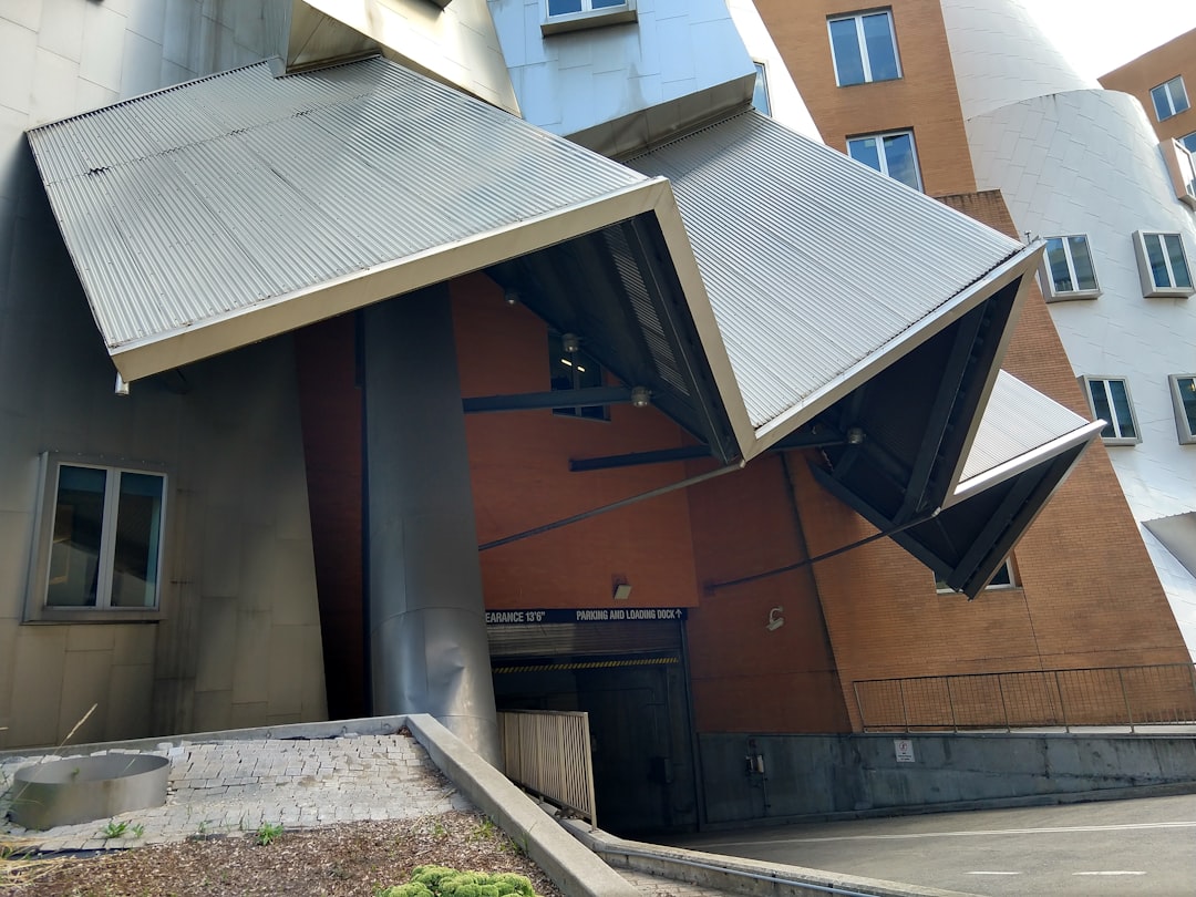 Najczęstsze błędy studentów pierwszego roku architektury – jak ich uniknąć?